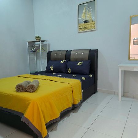 Private Pool Cassa Dinies, Wifi , Bbq,10 Pax Rantau Panjang Exterior foto