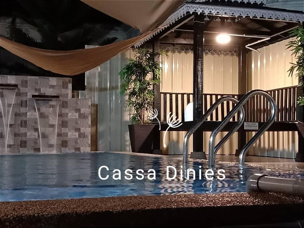 Private Pool Cassa Dinies, Wifi , Bbq,10 Pax Rantau Panjang Exterior foto
